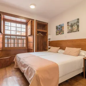 Time Calle Real Bed & Breakfast